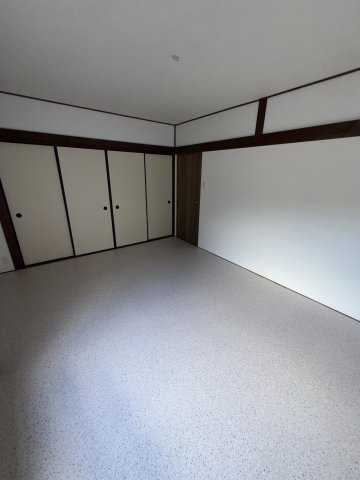 鶯橋マンションの居間・リビング