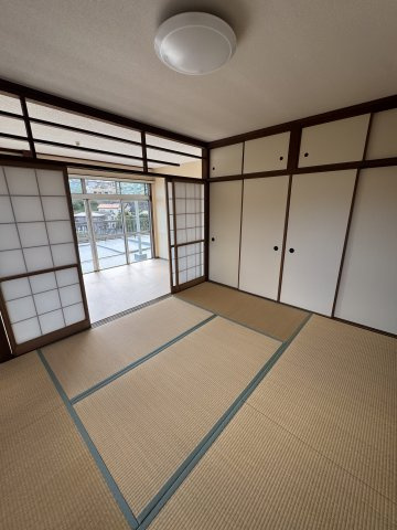鶯橋マンションの和室
