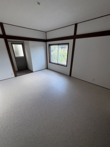 鶯橋マンションの寝室