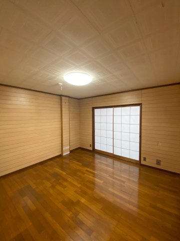 観音山ハイツ西棟の寝室