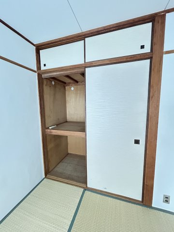 金盃第2ビル高羽荘の収納