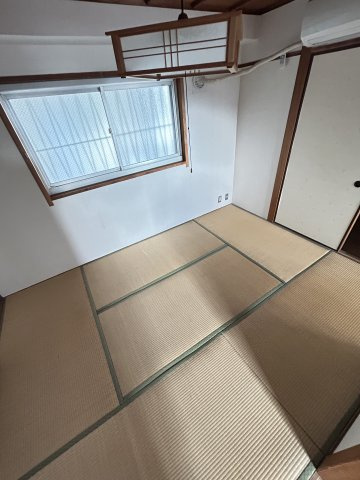 金盃第2ビル高羽荘の和室