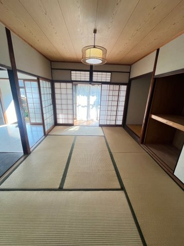 西岡本四丁目貸家の和室