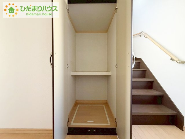 いわき市小名浜相子島字道下　中古戸建の収納|階段下収納!(^^)!