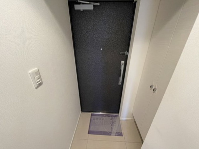 【玄関】 | S-RESIDENCE新大阪駅前 | ダブルロックで安心です。