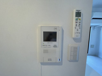【セキュリティ】 | S-RESIDENCE新大阪駅前 | モニター付きインターホンで安心です。