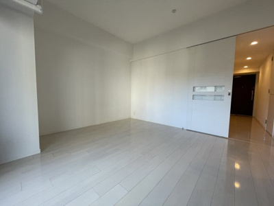 【居間・リビング】 | S-RESIDENCE新大阪駅前 | 明るくてきれいなお部屋です。