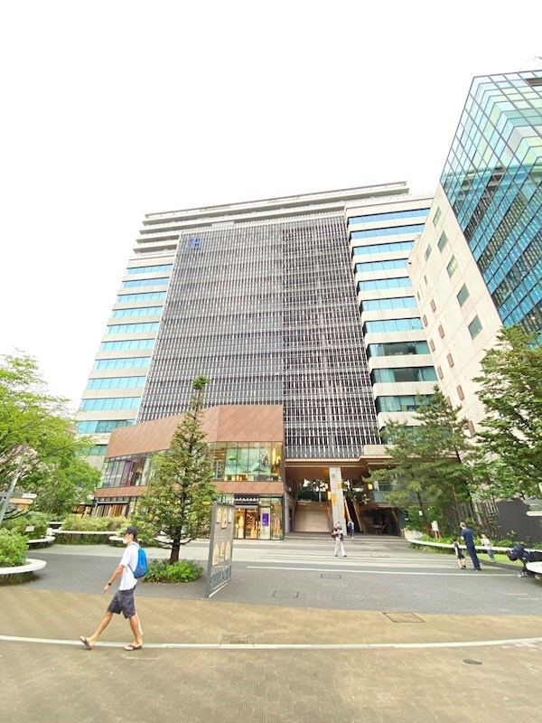 SHIBUYA CAST.  APARTMENT