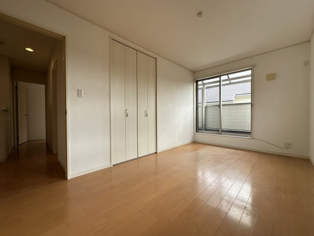 神戸市西区月が丘１丁目戸建の洋室