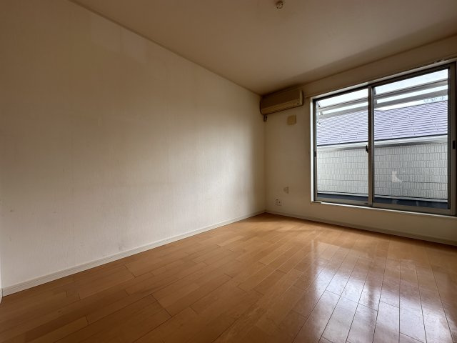 神戸市西区月が丘１丁目戸建の洋室