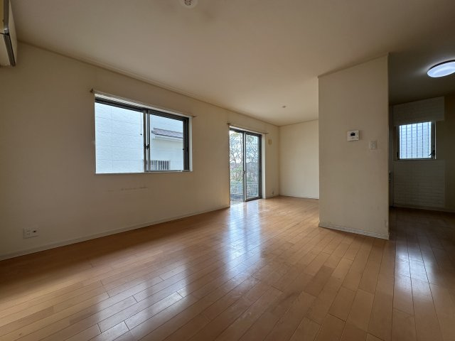 神戸市西区月が丘１丁目戸建の居間・リビング