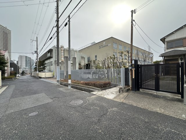 神戸市須磨区行幸町２丁目戸建の前面道路含む現地写真