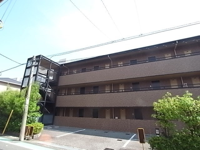 エスタシオン甲子園口の外観