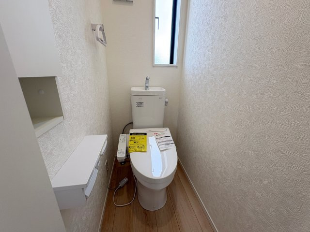 【トイレ】 | 本庄市下野堂第6　クレイドルガーデン　新築戸建　全3棟　3号棟 | 2階トイレ
