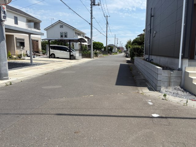 【前面道路含む現地写真】 | 本庄市下野堂第6　クレイドルガーデン　新築戸建　全3棟　3号棟