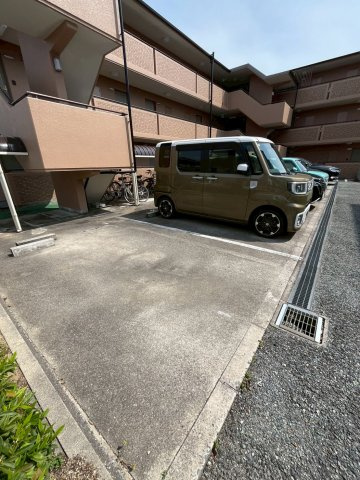 エポック甲子園口の駐車場