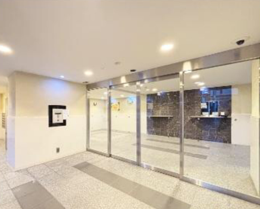 アンビシャス松戸のエントランス