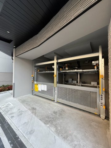 エスリードレジデンス大阪谷町ザ・マークス の駐車場