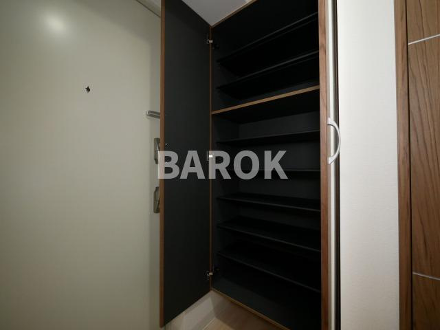 アイ・ウエスト高宮の玄関