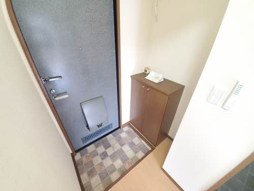 アルカディアAの玄関