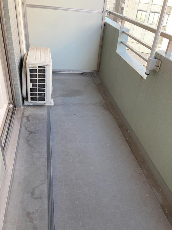 アーバンクリスタル九段下のバルコニー