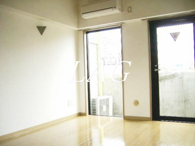 【居間・リビング】 | クオリアコート | 洋室のお部屋です。