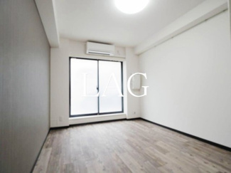 【居間・リビング】 | フォセット高砂 | 洋室のお部屋です。