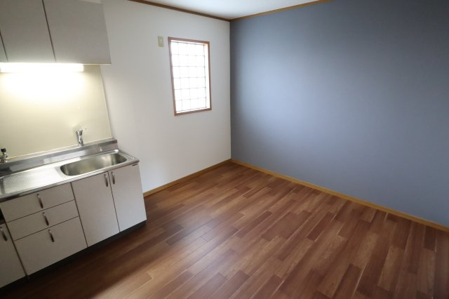 ルミエールSHIMAMURAの居間・リビング