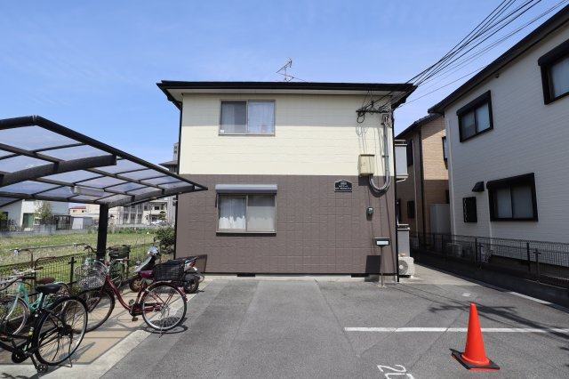 ルミエールSHIMAMURAの外観