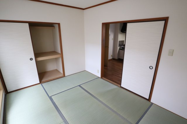 ルミエールSHIMAMURAの和室