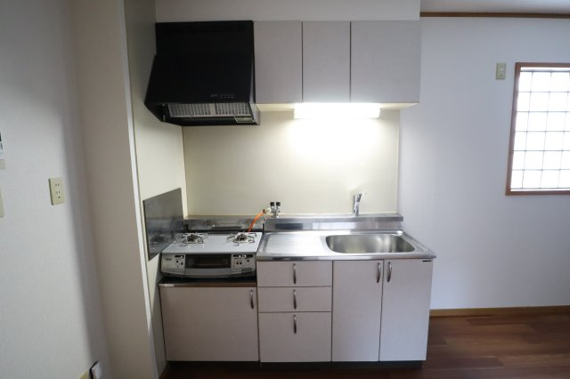 ルミエールSHIMAMURAのキッチン