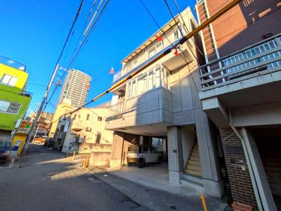 【前面道路含む現地写真】 | 宇都宮市二荒町　居宅部分有プリスティーンビル
