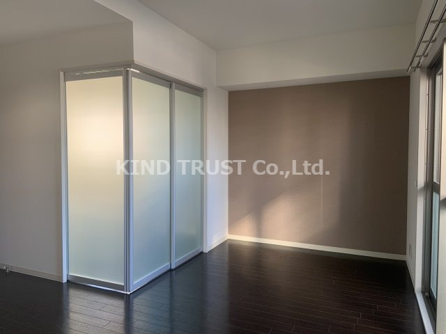 T・Y天六の居間・リビング|こちらのリビングで趣味の時間をお楽しみください