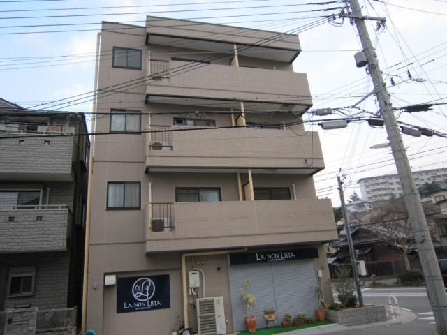 アールヴィラージュ