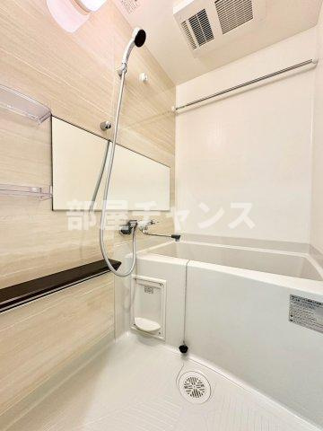 プレサンス上前津ディアシスの浴室