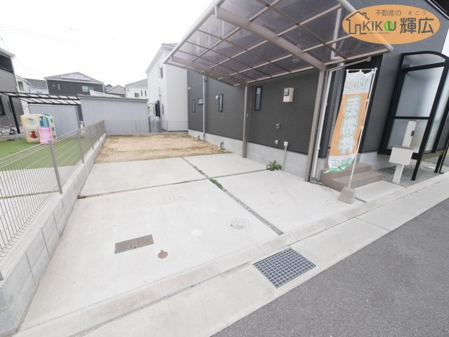 姫路市飾東町庄（15号）　中古戸建の駐車場