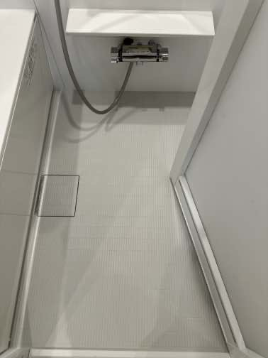 アリュイッテ青井のシャワールーム