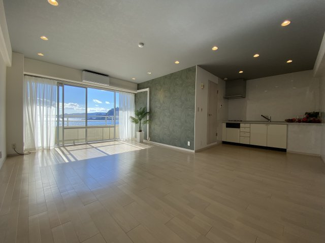 フジタ第二熱海マンションの居間・リビング