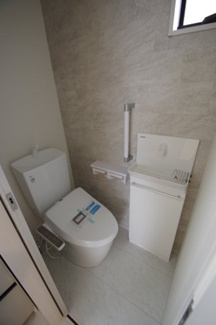 【トイレ】 | 【仲介手数料無料！！】府中市若松町2丁目　新築戸建て（全2棟）2号棟　4680万円