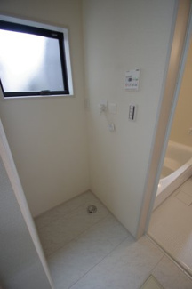 【ランドリースペース】 | 【仲介手数料無料！！】府中市若松町2丁目　新築戸建て（全2棟）2号棟　4680万円