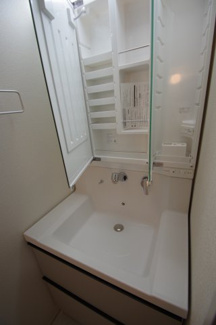 【独立洗面台】 | 【仲介手数料無料！！】府中市若松町2丁目　新築戸建て（全2棟）2号棟　4680万円