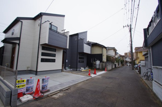 【前面道路含む現地写真】 | 【仲介手数料無料！！】府中市若松町2丁目　新築戸建て（全2棟）2号棟　4680万円