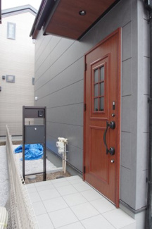 【エントランス】 | 【仲介手数料無料！！】府中市若松町2丁目　新築戸建て（全2棟）2号棟　4680万円