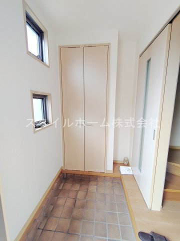 セルリアンコートEの玄関