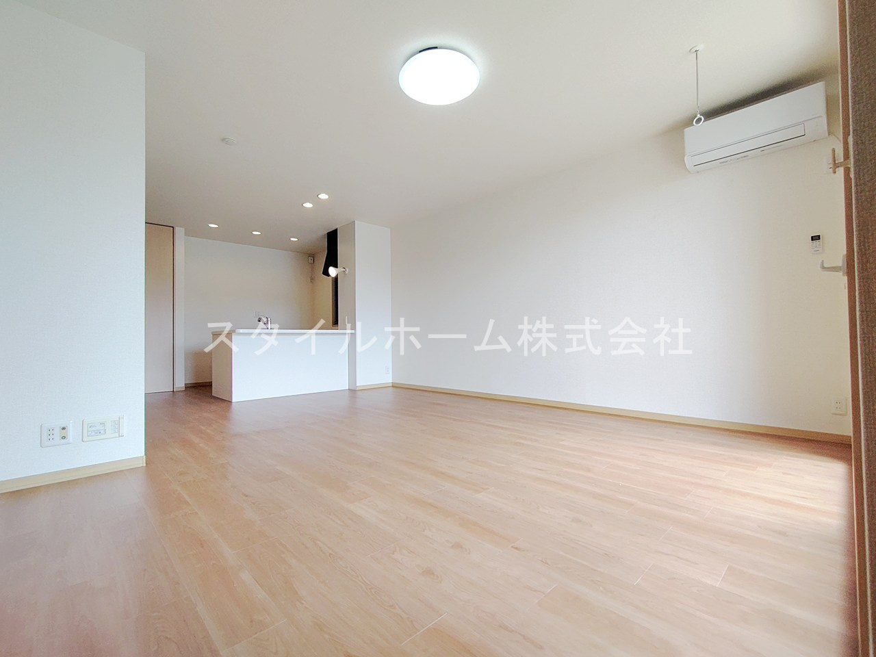 セルリアンコートEの居間・リビング