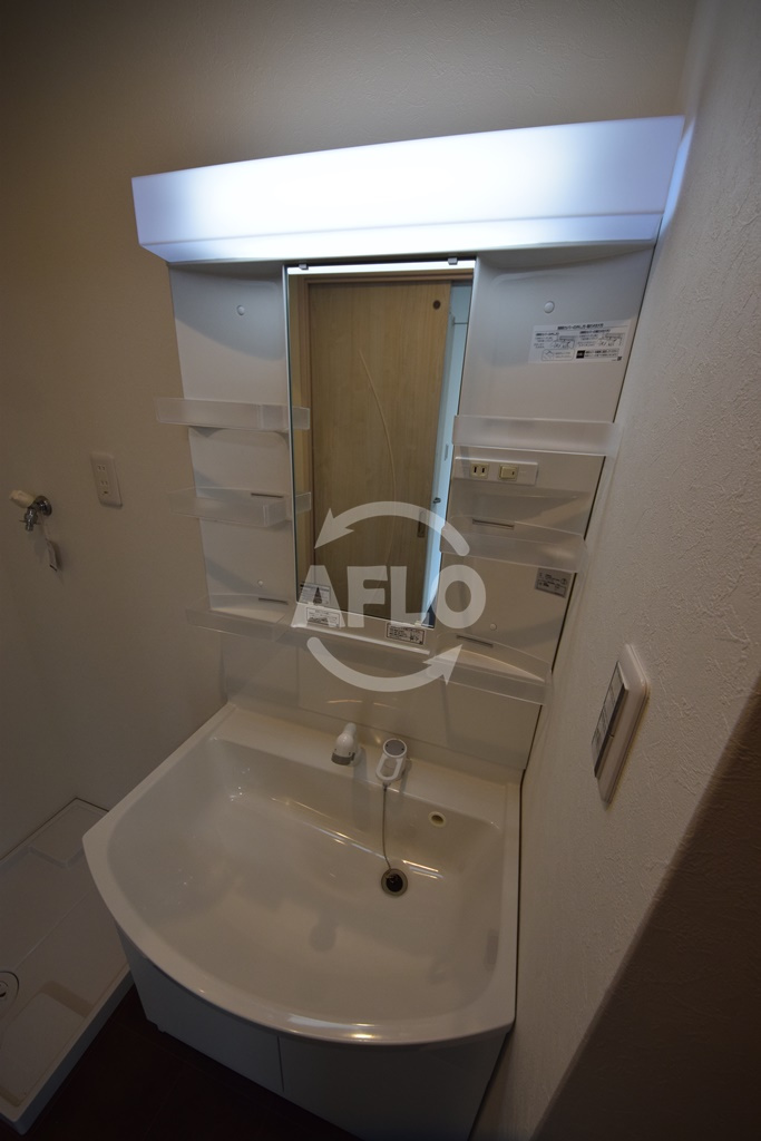 グランパシフィック長橋スクエアの独立洗面台|グランパシフィック長橋スクエア　独立洗面化粧台