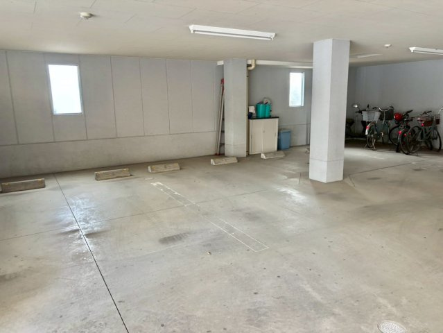 恵美酒Gマンションの駐車場