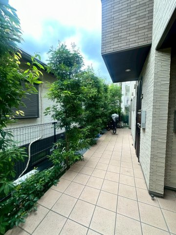 ヴァルトハイム夙川雲井町のエントランス