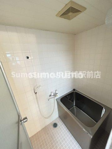 ハイツフェニックスの浴室|コンパクトで使いやすいお風呂です