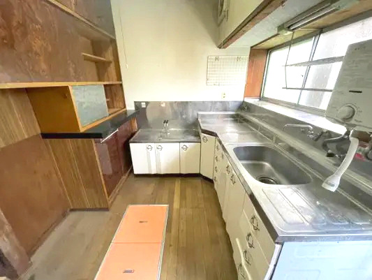 越前市家久町中古戸建のキッチン